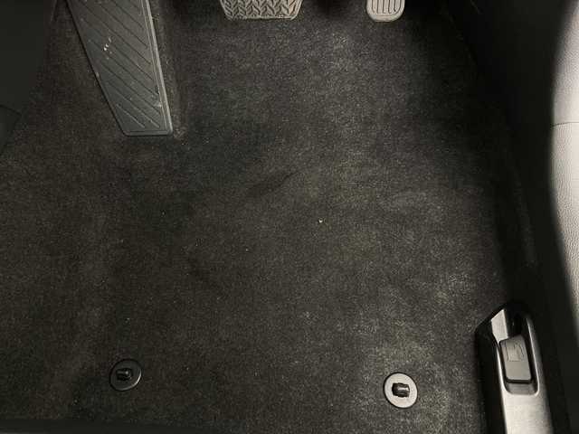 トヨタ カローラ クロス ハイブリッド Z 群馬県 2025(令7)年 0.1万km プラチナホワイトパールマイカ パノラマルーフ　/純正１０．５型ナビ　/全周囲カメラ　/トヨタチームメイト（アドバンストパーク＋パーキングサポートブレーキ）/ＢＳＭ　/＝＝＝＝＝＝＝＝＝＝＝＝＝＝＝＝＝＝＝＝＝＝＝/レザーシート　/シートヒーター／シートベンチレーション　/ＥＴＣ２．０　/ハンドルヒーター　/電動リアゲート　/ＬＥＤライト　/禁煙車