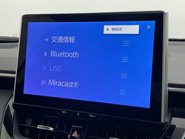 トヨタ カローラ クロス ハイブリッド Z 群馬県 2025(令7)年 0.1万km プラチナホワイトパールマイカ パノラマルーフ　/純正１０．５型ナビ　/全周囲カメラ　/トヨタチームメイト（アドバンストパーク＋パーキングサポートブレーキ）/ＢＳＭ　/＝＝＝＝＝＝＝＝＝＝＝＝＝＝＝＝＝＝＝＝＝＝＝/レザーシート　/シートヒーター／シートベンチレーション　/ＥＴＣ２．０　/ハンドルヒーター　/電動リアゲート　/ＬＥＤライト　/禁煙車