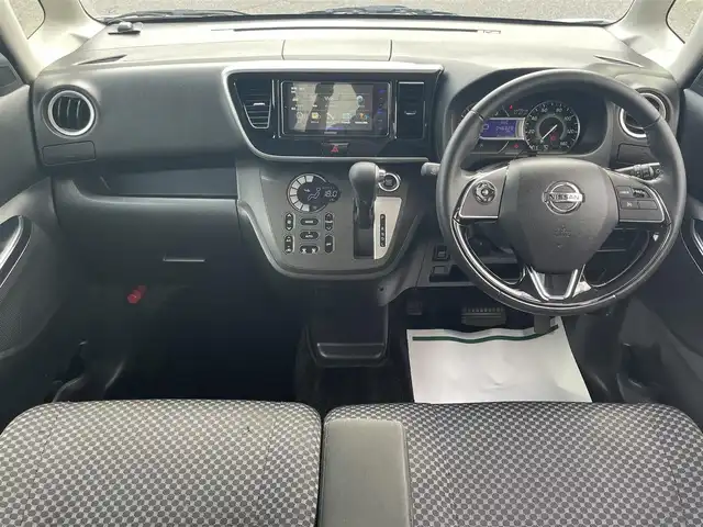 日産 デイズ ルークス ライダーHWSターボ 群馬県 2019(令1)年 4.7万km ホワイトパール ライダーHWS Gターボベース/両側パワースライドドア/アラウンドビューモニター/エマージェンシーブレーキ/車線逸脱警報機能/クルーズコントロール/オートハイビーム/カロッツェリア７インチSDナビ/(AM.FM.CD.DVD.BT)/フルセグTV/革巻ステアリング/ドライブレコーダー/ETC/運転席シートヒーター/プッシュスタート/スマートキー/アイドリングストップ/純正フロアマット/純正15インチAW/LEDヘッドライト/フォグランプ