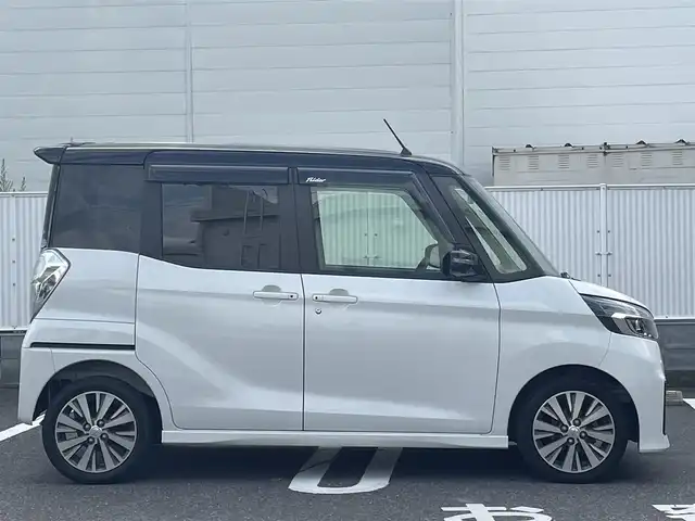 日産 デイズ ルークス ライダーHWSターボ 群馬県 2019(令1)年 4.7万km ホワイトパール ライダーHWS Gターボベース/両側パワースライドドア/アラウンドビューモニター/エマージェンシーブレーキ/車線逸脱警報機能/クルーズコントロール/オートハイビーム/カロッツェリア７インチSDナビ/(AM.FM.CD.DVD.BT)/フルセグTV/革巻ステアリング/ドライブレコーダー/ETC/運転席シートヒーター/プッシュスタート/スマートキー/アイドリングストップ/純正フロアマット/純正15インチAW/LEDヘッドライト/フォグランプ
