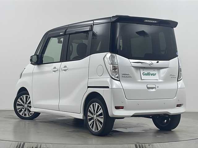 日産 デイズ ルークス ライダーHWSターボ 埼玉県 2019(令1)年 4.7万km ホワイトパール 社外SDナビ/　AM/FM/CD/DVD/BT/アラウンドビューモニター/両側パワースライドドア/クルーズコントロール/エマージェンシーブレーキ/車線逸脱警報機能/オートハイビーム/コーナーセンサー/ドライブレコーダー/ETC/シートヒーター/オーティックアルミホイール/アイドリングストップ/純正フロアマット/LEDヘッドライト/フォグランプ/プッシュスタート/スマートキー