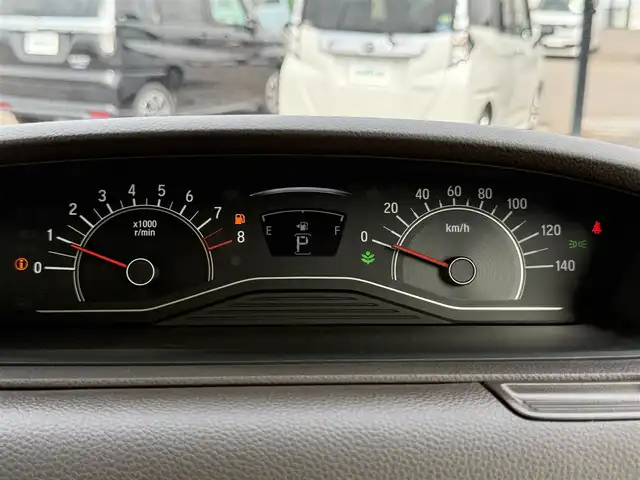 ホンダ Ｎ ＢＯＸ L 道南・函館 2023(令5)年 1.1万km プラチナホワイトパール ・ワンオーナー/・純正ナビ/・バックカメラ/・片側パワースライドドア/・純正エンジンスターター/・CMBS/・アダプティブクルーズコントロール/・先行車発進お知らせ/・路外逸脱抑制システム/・レーンキープアシスト/・オートマチックハイビーム/・パーキングセンサー/・前席シートヒーター/・LEDヘッドライト/・オートライト/・プッシュスタート/・スマートキー/・ミラーヒーター/・夏タイヤ14インチホイール積込