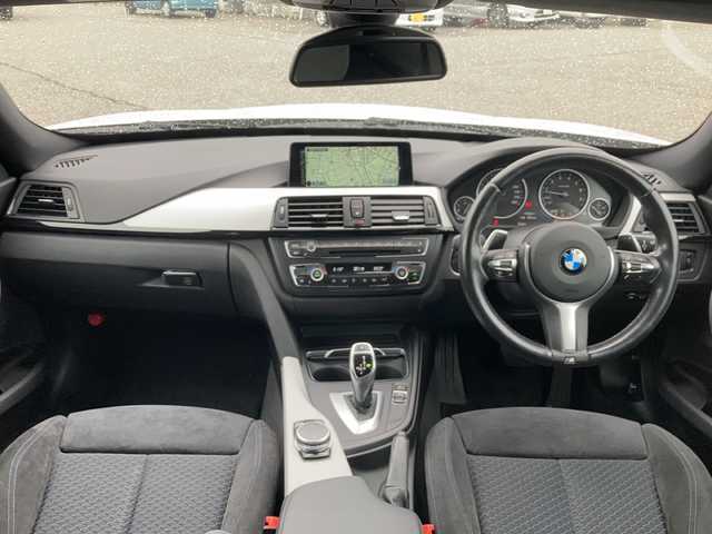 ＢＭＷ ３２０ｉ グランツーリスモ Mスポーツ 富山県 2017(平29)年 7.8万km 白 禁煙／衝突軽減ブレーキ／レーンアシスト／レーダークルーズコントロール／パワーバックドア/純正ナビ／バックカメラ／ＥＴＣ