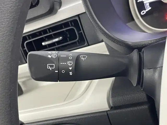 ダイハツ ムーヴ キャンバス ストライプス G 埼玉県 2024(令6)年 0.4万km シャイニングホワイトパール/スムーズグレーマイカメタリック スマートアシスト/・衝突回避支援ブレーキ/・車線逸脱抑制制御機能/・車線逸脱警報/・標識認識機能/社外ALPINEHDDナビ【VIE-X08V】/・CD/DVD/MSV/Bluetooth/フルセグ/バックカメラ/社外ALPINE後席モニター【パッケージ-M900C】/両後パワースライドドア/スマートキー/前後コーナーセンサー/オートブレーキホールド/純正LEDヘッドライト/フォグランプ/ドアバイザー/社外前後ドライブレコーダー/社外ETC/サイド＆カーテンエアバッグ