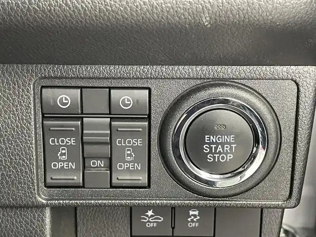 ダイハツ ムーヴ キャンバス ストライプス G 埼玉県 2024(令6)年 0.4万km シャイニングホワイトパール/スムーズグレーマイカメタリック スマートアシスト/・衝突回避支援ブレーキ/・車線逸脱抑制制御機能/・車線逸脱警報/・標識認識機能/社外ALPINEHDDナビ【VIE-X08V】/・CD/DVD/MSV/Bluetooth/フルセグ/バックカメラ/社外ALPINE後席モニター【パッケージ-M900C】/両後パワースライドドア/スマートキー/前後コーナーセンサー/オートブレーキホールド/純正LEDヘッドライト/フォグランプ/ドアバイザー/社外前後ドライブレコーダー/社外ETC/サイド＆カーテンエアバッグ