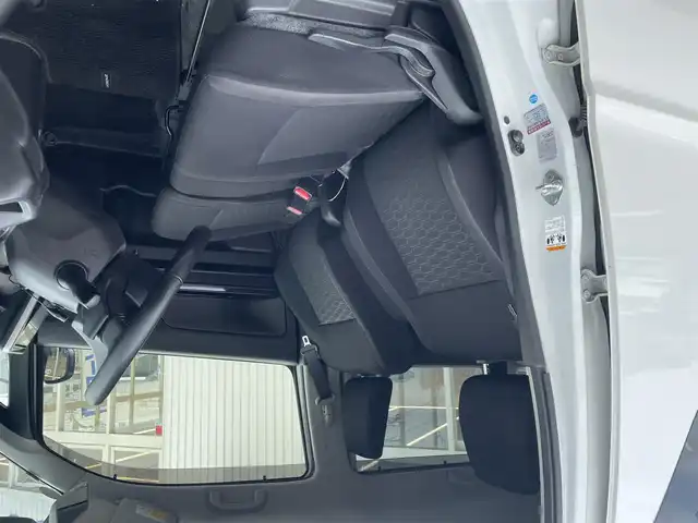スズキ ワゴンＲ スティングレー HYBRID T 大阪府 2021(令3)年 9.1万km ピュアホワイトP (株)IDOMが運営する【じしゃロン東大阪店】の自社ローン専用車両になりますこちらは現金またはオートローンご利用時の価格です。自社ローンご希望の方は別途その旨お申付け下さい/KENWOODナビ 【MDV-S810L】/(Bluetooth/フルセグTV/CD/DVD/FM/AM)/衝突被害軽減ブレーキ/シートヒーター/ビルトインETC/クルーズコントロール/クリアランスソナー/スマートキー＆プッシュスタート/スペアキー