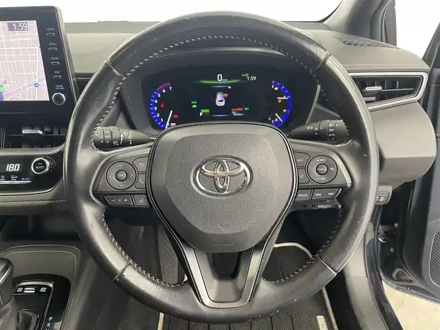 トヨタ カローラツーリング ハイブリッド ダブルバイビー 愛知県 2020(令2)年 4.7万km ブラックマイカ トヨタセーフティーセンス/・オートハイビーム/・レーダークルーズコントロール/・車線逸脱/・衝突軽減/・ブラインドスポットモニター/純正ディスプレイオーディオ/　・ナビ/　・Bluetooth/　・フルセグTV/バックカメラ/純正ドライブレコーダー/電動パーキングシステム/ステアリングリモコン/革巻きステアリング/ハーフレザーシート/ETC/純正アルミホイール/冬タイヤAWセット積み込み
