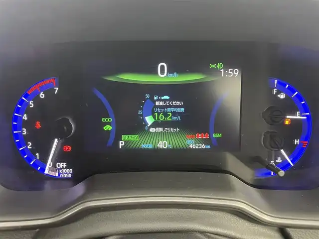 トヨタ カローラツーリング ハイブリッド ダブルバイビー 愛知県 2020(令2)年 4.7万km ブラックマイカ トヨタセーフティーセンス/・オートハイビーム/・レーダークルーズコントロール/・車線逸脱/・衝突軽減/・ブラインドスポットモニター/純正ディスプレイオーディオ/　・ナビ/　・Bluetooth/　・フルセグTV/バックカメラ/純正ドライブレコーダー/電動パーキングシステム/ステアリングリモコン/革巻きステアリング/ハーフレザーシート/ETC/純正アルミホイール/冬タイヤAWセット積み込み
