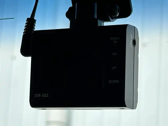 ホンダ Ｎ ＢＯＸ G L ホンダセンシング 熊本県 2019(令1)年 5万km ブリティッシュグリーンP 純正ナビ/・AM/FM/CD/DVD/BT/USB/・フルセグTV/バックカメラ/ホンダセンシング/・衝突軽減ブレーキ/・レーンキープアシスト/・先行車発進お知らせ/・標識検知機能/・オートハイビーム/・レーダークルーズコントロール/片側電動スライドドア/ドライブレコーダー/LEDヘッドライト/横滑り防止装置/ETC/前席シートヒーター/後席ロールサンシェード/電動格納ミラー/ウインカーミラー/ドアバイザー/純正フロアマット/純正アルミホイール