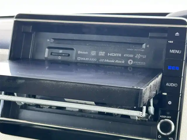 ホンダ Ｎ ＢＯＸ G L ホンダセンシング 熊本県 2019(令1)年 5万km ブリティッシュグリーンP 純正ナビ/・AM/FM/CD/DVD/BT/USB/・フルセグTV/バックカメラ/ホンダセンシング/・衝突軽減ブレーキ/・レーンキープアシスト/・先行車発進お知らせ/・標識検知機能/・オートハイビーム/・レーダークルーズコントロール/片側電動スライドドア/ドライブレコーダー/LEDヘッドライト/横滑り防止装置/ETC/前席シートヒーター/後席ロールサンシェード/電動格納ミラー/ウインカーミラー/ドアバイザー/純正フロアマット/純正アルミホイール