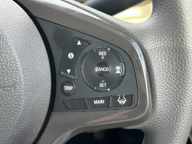 ホンダ Ｎ ＢＯＸ G L ホンダセンシング 熊本県 2019(令1)年 5万km ブリティッシュグリーンP 純正ナビ/・AM/FM/CD/DVD/BT/USB/・フルセグTV/バックカメラ/ホンダセンシング/・衝突軽減ブレーキ/・レーンキープアシスト/・先行車発進お知らせ/・標識検知機能/・オートハイビーム/・レーダークルーズコントロール/片側電動スライドドア/ドライブレコーダー/LEDヘッドライト/横滑り防止装置/ETC/前席シートヒーター/後席ロールサンシェード/電動格納ミラー/ウインカーミラー/ドアバイザー/純正フロアマット/純正アルミホイール