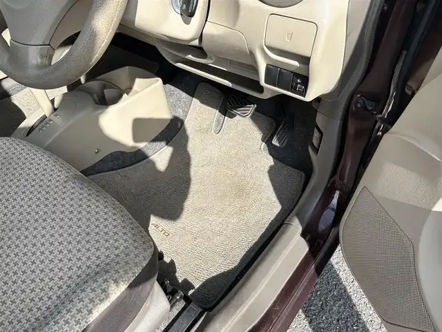 スズキ アルト エコ S 愛知県 2012(平24)年 5.7万km マルーンブラウンパール 登録時走行距離57265キロ/純正オーディオ/(AMFMラジオ/CD)/純正ドアバイザー/純正フロアマット/ＥＴＣ/アイドリングストップ/リモコンキー/盗難防止装置/取扱説明書/整備記録簿