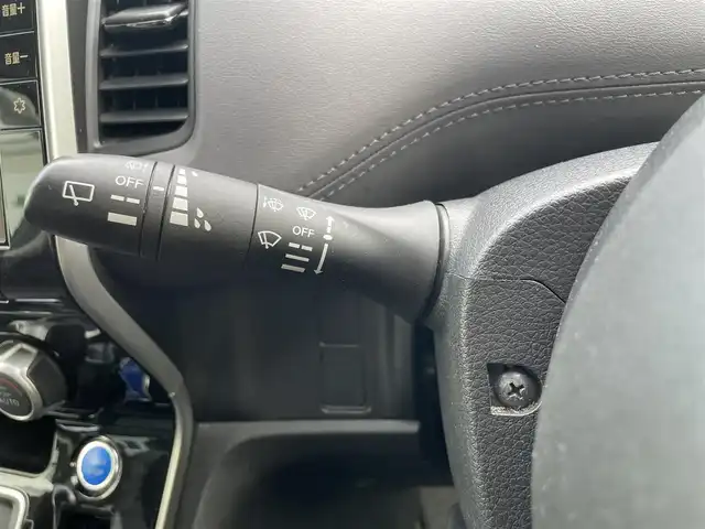 日産 セレナ e－パワー ハイウェイスター V 静岡県 2021(令3)年 8.5万km ダイヤモンドブラック 純正10インチナビ/・フルセグTV/・Bluetooth接続/・DVD再生/プロパイロット/エマージェンシーブレーキ/BSM/スマートルームミラー/アラウンドビューモニター/前後コーナーセンサー/両側パワスラ/電動パーキングブレーキ/オートブレーキホールド/LEDオートライト/オートハイビーム/ビルトインETC/ドラレコ/純正16インチアルミホイール