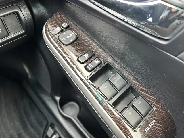 トヨタ カムリ ハイブリット Gパッケージ 福島県 2013(平25)年 7.3万km ホワイトパールクリスタルシャイン 純正ナビゲーション/【CD/DVD/SD/Bluetooth/TV】/バックカメラ/ビルトインETC/クルーズコントロール/運転席電動シート/HIDオートライト/純正フロアマット/純正ドアバイザー