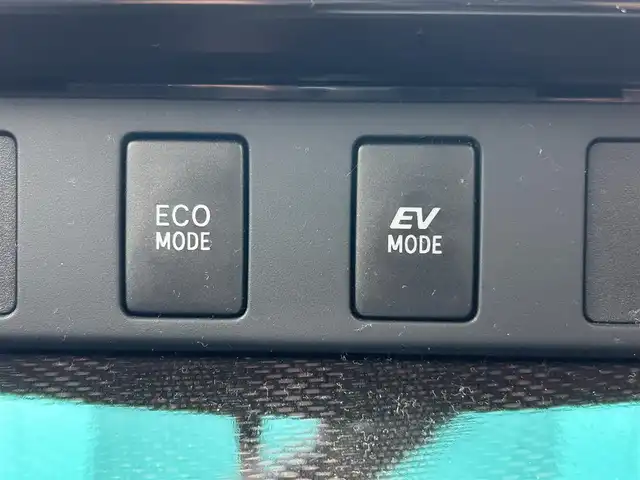 トヨタ カムリ ハイブリット Gパッケージ 福島県 2013(平25)年 7.3万km ホワイトパールクリスタルシャイン 純正ナビゲーション/【CD/DVD/SD/Bluetooth/TV】/バックカメラ/ビルトインETC/クルーズコントロール/運転席電動シート/HIDオートライト/純正フロアマット/純正ドアバイザー