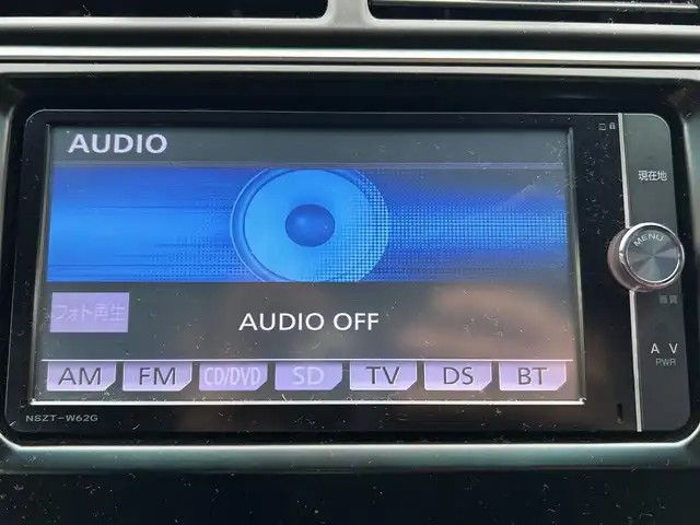 トヨタ カムリ ハイブリット Gパッケージ 福島県 2013(平25)年 7.3万km ホワイトパールクリスタルシャイン 純正ナビゲーション/【CD/DVD/SD/Bluetooth/TV】/バックカメラ/ビルトインETC/クルーズコントロール/運転席電動シート/HIDオートライト/純正フロアマット/純正ドアバイザー