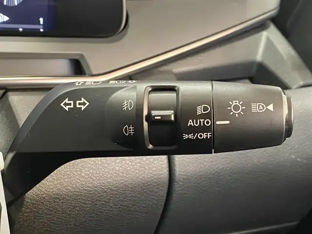 日産 オーラ ニスモ 岐阜県 2023(令5)年 1.6万km ピュアホワイトパール / スーパーブラック 2トーン ブラインドスポットモニター/置くだけ充電/純正SDナビ/-BT/USB/HDMI/プロパイロット/全周囲カメラ/リアフォグライト/電動パーキングブレーキ/ブレーキホールド/ドライブレコーダー/前後コーナーセンサー/オートマチックハイビーム/LEDヘッドライト/ステアリングスイッチ/ハーフレザーシート/ETC2.0/取扱説明書/保証書/スペアキー