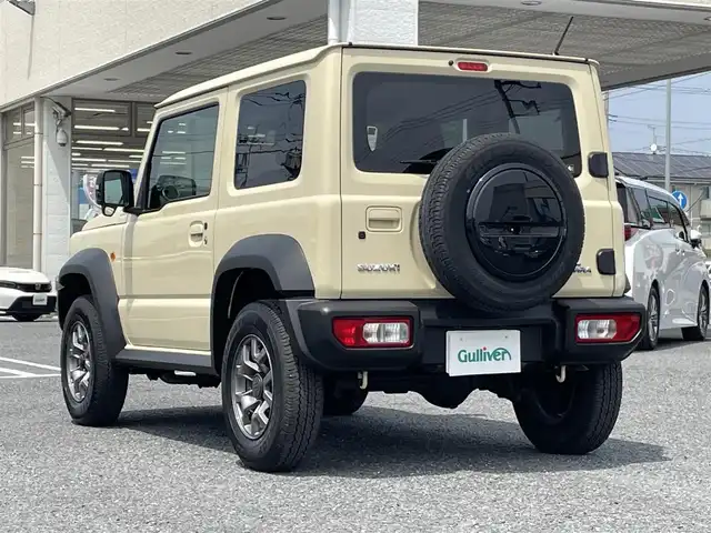 スズキ ジムニー シエラ JC 栃木県 2023(令5)年 0.1万km アイボリー 5速マニュアル/4WD/スズキセーフティサポート/・デュアルセンサーブレーキサポート/・先行車発進お知らせ機能/・標識認識機能/・車線逸脱警告機能/・ハイビームアシスト/KENWOOD製ディスプレイオーディオ/・Apple CarPlay/Android auto/・Bluetooth/・USB/クルーズコントロール/プッシュエンジンスタート/ETC2.0/LEDヘッドライト/純正15インチアルミホイール/シフォンアイボリーメタリック(ZVG)