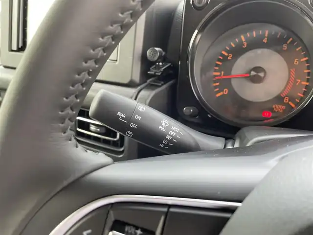 スズキ ジムニー シエラ JC 栃木県 2023(令5)年 0.1万km アイボリー 5速マニュアル/4WD/スズキセーフティサポート/・デュアルセンサーブレーキサポート/・先行車発進お知らせ機能/・標識認識機能/・車線逸脱警告機能/・ハイビームアシスト/KENWOOD製ディスプレイオーディオ/・Apple CarPlay/Android auto/・Bluetooth/・USB/クルーズコントロール/プッシュエンジンスタート/ETC2.0/LEDヘッドライト/純正15インチアルミホイール/シフォンアイボリーメタリック(ZVG)