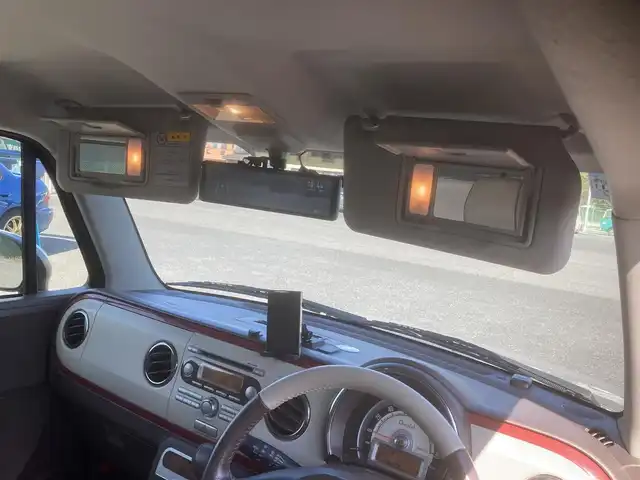 スズキ ラパン ショコラ X 埼玉県 2013(平25)年 9.4万km シャンパンピンクPM (株)IDOMが運営する【じしゃロン鳩ヶ谷店】の自社ローン専用車両になりますこちらは現金またはオートローンご利用時の価格です。自社ローンご希望の方は別途その旨お申付け下さい/登録時93242km/アイドリングストップ/プッシュスタート/CD再生機能付/AM/FM/AUX/ETC/オートライト/純正HIDヘッドライト/革巻きステアリング/革巻きシフトノブ/スマートキー/ダブルエアバッグ/盗難防止装置/デジタルインナーミラー/前方ドライブレコーダー/ベンチシート/ドアバイザー