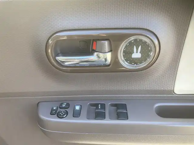 スズキ ラパン ショコラ X 埼玉県 2013(平25)年 9.4万km シャンパンピンクPM (株)IDOMが運営する【じしゃロン鳩ヶ谷店】の自社ローン専用車両になりますこちらは現金またはオートローンご利用時の価格です。自社ローンご希望の方は別途その旨お申付け下さい/登録時93242km/アイドリングストップ/プッシュスタート/CD再生機能付/AM/FM/AUX/ETC/オートライト/純正HIDヘッドライト/革巻きステアリング/革巻きシフトノブ/スマートキー/ダブルエアバッグ/盗難防止装置/デジタルインナーミラー/前方ドライブレコーダー/ベンチシート/ドアバイザー