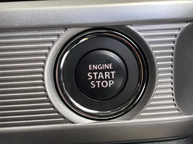 スズキ スペーシア HYBRID X 栃木県 2023(令5)年 0.4万km シフォンアイボリーM デュアルセンサーブレーキサポート2/コーナーセンサー/両側パワースライドドア/シートヒーター/禁煙車/オートライト/横滑り防止装置/スマートキー/プッシュスタート/アイドリングストップ/電動格納ミラー/社外フロアマット