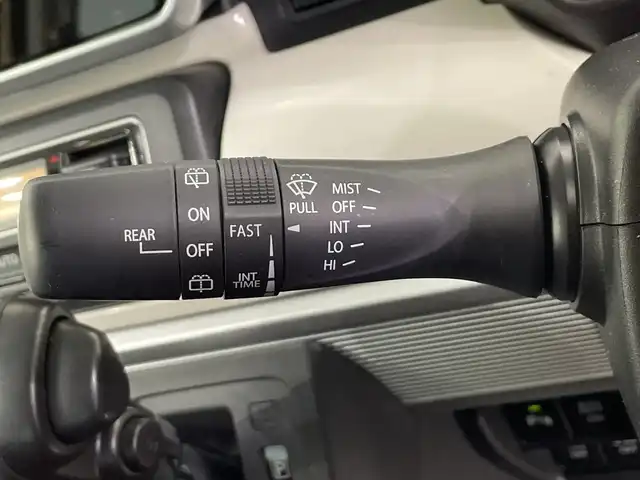 スズキ スペーシア HYBRID X 栃木県 2023(令5)年 0.4万km シフォンアイボリーM デュアルセンサーブレーキサポート2/コーナーセンサー/両側パワースライドドア/シートヒーター/禁煙車/オートライト/横滑り防止装置/スマートキー/プッシュスタート/アイドリングストップ/電動格納ミラー/社外フロアマット