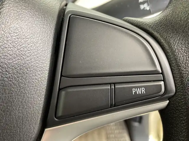 スズキ スペーシア HYBRID X 栃木県 2023(令5)年 0.4万km シフォンアイボリーM デュアルセンサーブレーキサポート2/コーナーセンサー/両側パワースライドドア/シートヒーター/禁煙車/オートライト/横滑り防止装置/スマートキー/プッシュスタート/アイドリングストップ/電動格納ミラー/社外フロアマット