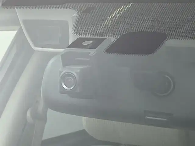 スバル インプレッサ スポーツ 2．0i アイサイト アイボリー 道央・札幌 2013(平25)年 4.3万km ディープチェリーパール ・４ＷＤ/・アイサイト/・社外ナビ/・バックカメラ/・Ｂｌｕｅｔｏｏｔｈ／ＣＤ／ＤＶＤ/・純正ドライブレコーダー/・アイドリングストップ/・アダプティブクルーズコントロール/・レーンキープアシスト/・オートマチックハイビーム/・オートエアコン/・ＥＴＣ/・プッシュスタート/・横滑り防止/・パワーステアリング/・パワーウィンドウ/・パワーシート/・HIDヘッドライト/・社外フロアマット/・純正アルミホイール