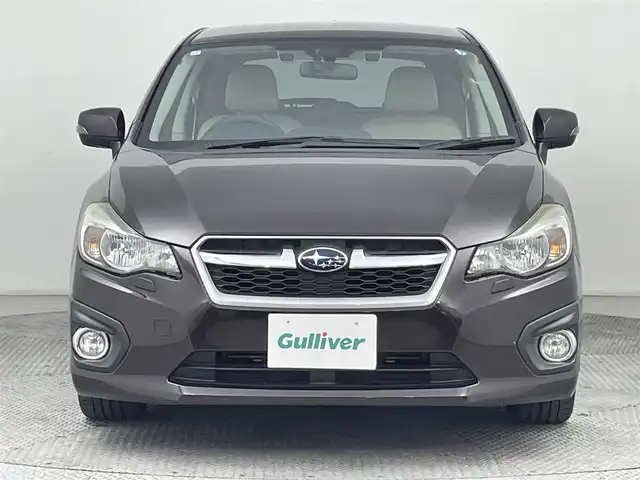スバル インプレッサ スポーツ 2．0i アイサイト アイボリー 道央・札幌 2013(平25)年 4.3万km ディープチェリーパール ・４ＷＤ/・アイサイト/・社外ナビ/・バックカメラ/・Ｂｌｕｅｔｏｏｔｈ／ＣＤ／ＤＶＤ/・純正ドライブレコーダー/・アイドリングストップ/・アダプティブクルーズコントロール/・レーンキープアシスト/・オートマチックハイビーム/・オートエアコン/・ＥＴＣ/・プッシュスタート/・横滑り防止/・パワーステアリング/・パワーウィンドウ/・パワーシート/・HIDヘッドライト/・社外フロアマット/・純正アルミホイール