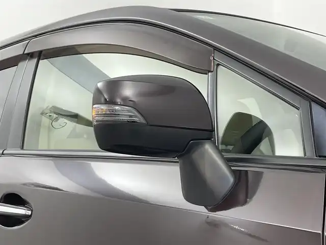 スバル インプレッサ スポーツ 2．0i アイサイト アイボリー 道央・札幌 2013(平25)年 4.3万km ディープチェリーパール ・４ＷＤ/・アイサイト/・社外ナビ/・バックカメラ/・Ｂｌｕｅｔｏｏｔｈ／ＣＤ／ＤＶＤ/・純正ドライブレコーダー/・アイドリングストップ/・アダプティブクルーズコントロール/・レーンキープアシスト/・オートマチックハイビーム/・オートエアコン/・ＥＴＣ/・プッシュスタート/・横滑り防止/・パワーステアリング/・パワーウィンドウ/・パワーシート/・HIDヘッドライト/・社外フロアマット/・純正アルミホイール