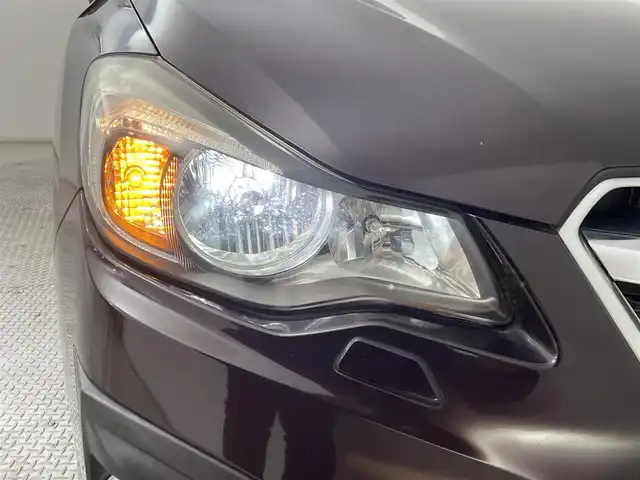 スバル インプレッサ スポーツ 2．0i アイサイト アイボリー 道央・札幌 2013(平25)年 4.3万km ディープチェリーパール ・４ＷＤ/・アイサイト/・社外ナビ/・バックカメラ/・Ｂｌｕｅｔｏｏｔｈ／ＣＤ／ＤＶＤ/・純正ドライブレコーダー/・アイドリングストップ/・アダプティブクルーズコントロール/・レーンキープアシスト/・オートマチックハイビーム/・オートエアコン/・ＥＴＣ/・プッシュスタート/・横滑り防止/・パワーステアリング/・パワーウィンドウ/・パワーシート/・HIDヘッドライト/・社外フロアマット/・純正アルミホイール