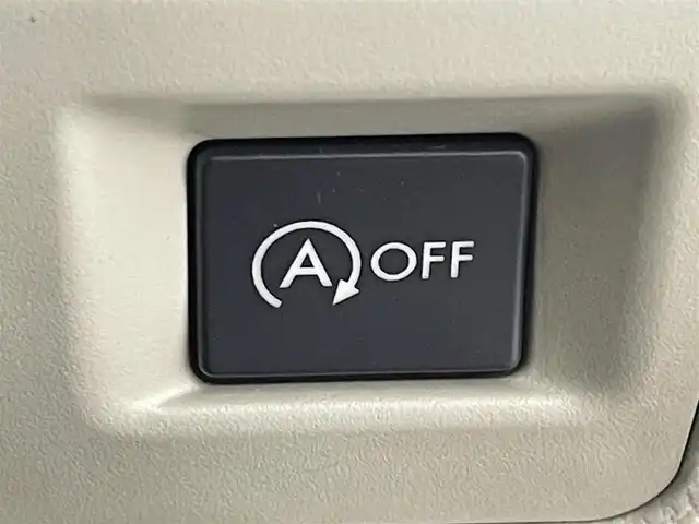 スバル インプレッサ スポーツ 2．0i アイサイト アイボリー 道央・札幌 2013(平25)年 4.3万km ディープチェリーパール ・４ＷＤ/・アイサイト/・社外ナビ/・バックカメラ/・Ｂｌｕｅｔｏｏｔｈ／ＣＤ／ＤＶＤ/・純正ドライブレコーダー/・アイドリングストップ/・アダプティブクルーズコントロール/・レーンキープアシスト/・オートマチックハイビーム/・オートエアコン/・ＥＴＣ/・プッシュスタート/・横滑り防止/・パワーステアリング/・パワーウィンドウ/・パワーシート/・HIDヘッドライト/・社外フロアマット/・純正アルミホイール