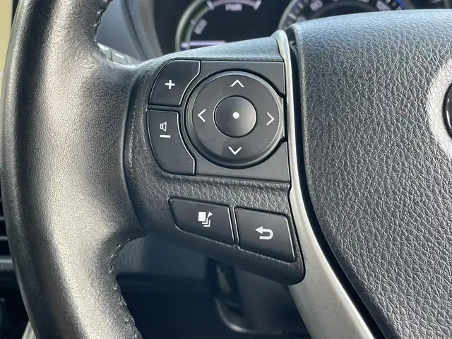 トヨタ エスクァイア ハイブリッド Xi 佐賀県 2017(平29)年 4.8万km スパークリングブラックパールクリスタルシャイン トヨタセーフティセンスC/・プリクラッシュセーフティ/・レーンディパーチャーアラート/・オートマチックハイビーム/純正10インチSDナビ/・バックカメラ/・フルセグTV/BT/CD/DVD/TVキャンセラー/純正フリップダウンモニター/社外ドラレコ(SDなし)/両側パワースライドドア/純正15インチAW/LEDヘッドライト/シートヒーター/プッシュスタート/革巻きステアリング/ETC2.0/スペアキー×2/取扱説明書/保証書