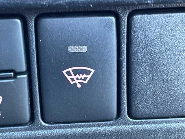 トヨタ ヴォクシー ZS 茨城県 2021(令3)年 2.9万km ボルドーマイカメタリック トヨタセーフティーセンス/フリップダウンモニター/社外ナビ/フルセグTV/Bluetooth/バックカメラ/両側パワースライドドア/クルーズコントロール/横滑り防止装置/衝突軽減システム/パーキングアシスト/アイドリングストップ/レーンキープ/オートライト/オートマチックハイビーム/LEDヘッドライト/コーナーセンサー