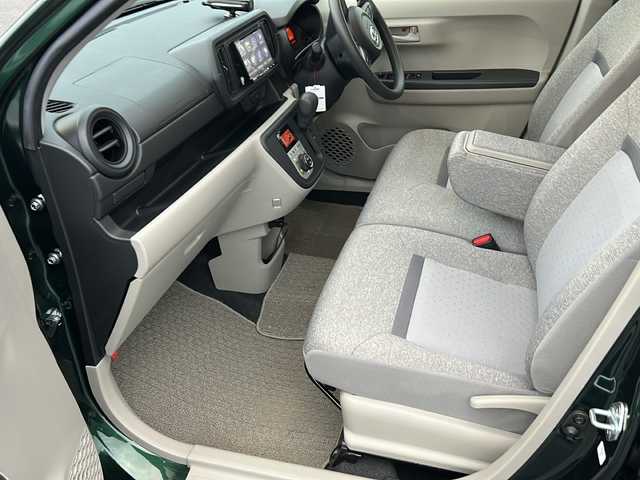 トヨタ パッソ X Lパッケージ S 石川県 2020(令2)年 1.7万km ダークエメラルドマイカ 4WD/スマートアシスト/・衝突警報機能/・被害軽減ブレーキアシスト/・緊急ブレーキ/・事前ブレーキ/・車線逸脱警報機能/・ペダル踏み間違い急発進抑制装置/社外メモリナビゲーション/【CD・DVD・Bluetooth・フルセグTV】/型番：CN-R300D/レーダー探知機（GPS搭載タイプ）/D席シートヒーター/プッシュスタート/・スマートキー/アイドリングストップ/横滑り防止/オートライト/取扱説明書
