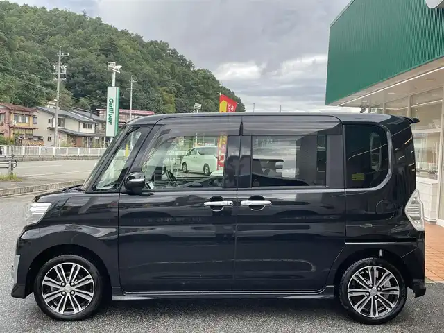 ダイハツ タント カスタム RS SA 岐阜県 2014(平26)年 10.3万km ブラックマイカメタリック ワンオーナー/４WD/純正ナビ(AM/FM/TV/DVD/Bluetooth)/フリップダウンモニター/両側パワースライドドア/スマートアシスト/バックカメラ/ドライブレコーダー前後/プッシュスタート/スマートキー/ETC/LEDヘッドライト/純正アルミホイール/スペアキー/保証書/取扱説明書