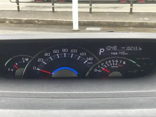 ダイハツ タント カスタム RS SA 岐阜県 2014(平26)年 10.3万km ブラックマイカメタリック ワンオーナー/４WD/純正ナビ(AM/FM/TV/DVD/Bluetooth)/フリップダウンモニター/両側パワースライドドア/スマートアシスト/バックカメラ/ドライブレコーダー前後/プッシュスタート/スマートキー/ETC/LEDヘッドライト/純正アルミホイール/スペアキー/保証書/取扱説明書