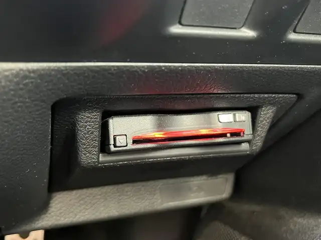 スバル レヴォーグ 1．6GT－S アイサイト 栃木県 2014(平26)年 11.3万km クリスタルブラックシリカ (株)IDOMが運営する【じしゃロン宇都宮店】の自社ローン対象車両になります。こちらは現金ご利用時の価格です。自社ローンご希望の方は別途その旨お申付け下さい。/ＥｙｅＳｉｇｈｔ/　・プリクラッシュブレーキ/　・全車速追従機能付クルーズコントロール/　・車線逸脱警報/　・車線逸脱警報/　・ヒルスタートアシスト/純正ナビ（CN-LR700D）/　CD/DVD/Bluetooth/バックカメラ/ビルトインETC/ステアリングスイッチ/革巻きステアリング/純正18インチアルミホイール/LEDヘッドライト/フォグランプ/パワーシート/電格ウィンカーミラー/アイドリングストップ/パドルシフト/ドアバイザー