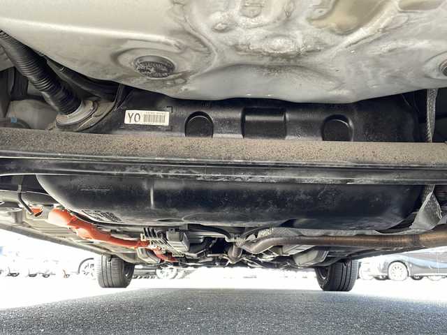 トヨタ アクア S 岩手県 2014(平26)年 7.1万km ブラックマイカ 純正SDナビ/AM/FM/CD/DVD/Bluetooth/フルセグTV/バックカメラ/ETC/衝突被害軽減ブレーキ/横滑り防止装置/オートライト/オートハイビーム/LEDヘッドライト/スマートキー/プッシュスタート/電動格納ミラー/純正フロアマット/純正ドアバイザー/保証書