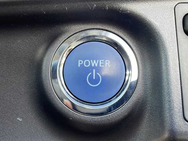 トヨタ アクア S 岩手県 2014(平26)年 7.1万km ブラックマイカ 純正SDナビ/AM/FM/CD/DVD/Bluetooth/フルセグTV/バックカメラ/ETC/衝突被害軽減ブレーキ/横滑り防止装置/オートライト/オートハイビーム/LEDヘッドライト/スマートキー/プッシュスタート/電動格納ミラー/純正フロアマット/純正ドアバイザー/保証書