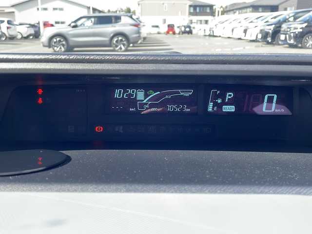 トヨタ アクア S 岩手県 2014(平26)年 7.1万km ブラックマイカ 純正SDナビ/AM/FM/CD/DVD/Bluetooth/フルセグTV/バックカメラ/ETC/衝突被害軽減ブレーキ/横滑り防止装置/オートライト/オートハイビーム/LEDヘッドライト/スマートキー/プッシュスタート/電動格納ミラー/純正フロアマット/純正ドアバイザー/保証書