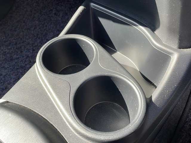 トヨタ アクア S 岩手県 2014(平26)年 7.1万km ブラックマイカ 純正SDナビ/AM/FM/CD/DVD/Bluetooth/フルセグTV/バックカメラ/ETC/衝突被害軽減ブレーキ/横滑り防止装置/オートライト/オートハイビーム/LEDヘッドライト/スマートキー/プッシュスタート/電動格納ミラー/純正フロアマット/純正ドアバイザー/保証書