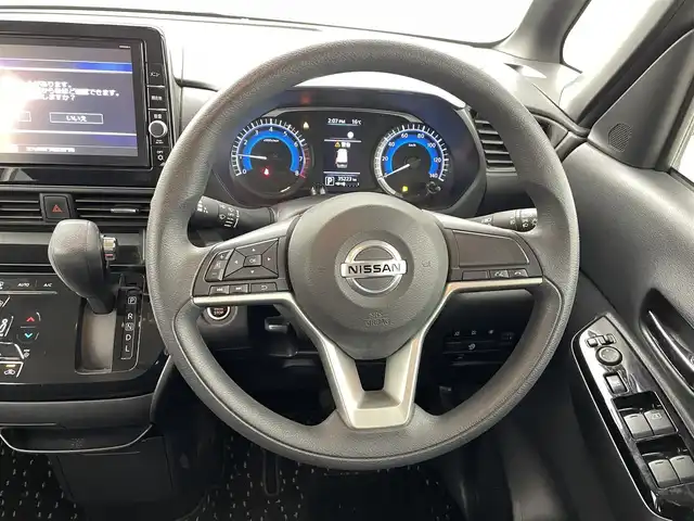 日産 ルークス ハイウェイスター X 熊本県 2020(令2)年 3.6万km フローズンバニラパール 純正9インチナビMM320D-L（ＤＶＤ・フルセグ・ＢＴ・ＡＵＸ）/全周囲カメラ　/前方ドライブレコーダー　/両側パワースライドドア　/前後クリアランスソナー　/エマージェンシーブレーキ　/横滑り防止　/アイドリングストップ/純正フロアマット/純正１４インチAW/オートライト/LEDヘッドライト/スマートキー/プッシュスタート