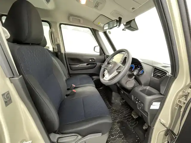 日産 ルークス ハイウェイスター X 熊本県 2020(令2)年 3.6万km フローズンバニラパール 純正9インチナビMM320D-L（ＤＶＤ・フルセグ・ＢＴ・ＡＵＸ）/全周囲カメラ　/前方ドライブレコーダー　/両側パワースライドドア　/前後クリアランスソナー　/エマージェンシーブレーキ　/横滑り防止　/アイドリングストップ/純正フロアマット/純正１４インチAW/オートライト/LEDヘッドライト/スマートキー/プッシュスタート