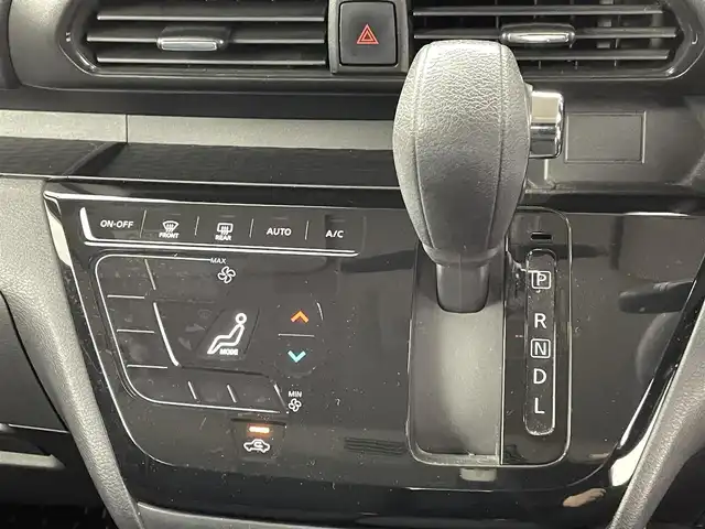 日産 ルークス ハイウェイスター X 熊本県 2020(令2)年 3.6万km フローズンバニラパール 純正9インチナビMM320D-L（ＤＶＤ・フルセグ・ＢＴ・ＡＵＸ）/全周囲カメラ　/前方ドライブレコーダー　/両側パワースライドドア　/前後クリアランスソナー　/エマージェンシーブレーキ　/横滑り防止　/アイドリングストップ/純正フロアマット/純正１４インチAW/オートライト/LEDヘッドライト/スマートキー/プッシュスタート