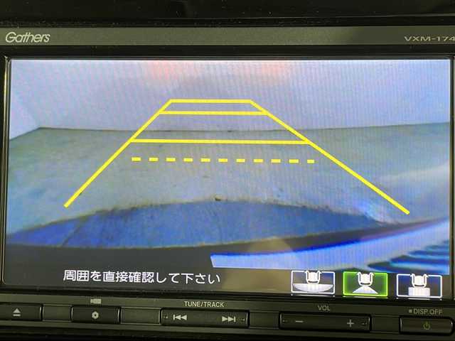 ホンダ シャトル ハイブリッド X 広島県 2017(平29)年 5.3万km ルナシルバーM 純正ナビ（Bluetooth/フルセグTV）/バックカメラ/クルーズコントロール/ステアリングスイッチ/パドルシフト/LEDヘッドランプ/純正15インチAW/スマートキー/ETC/ドライブレコーダー