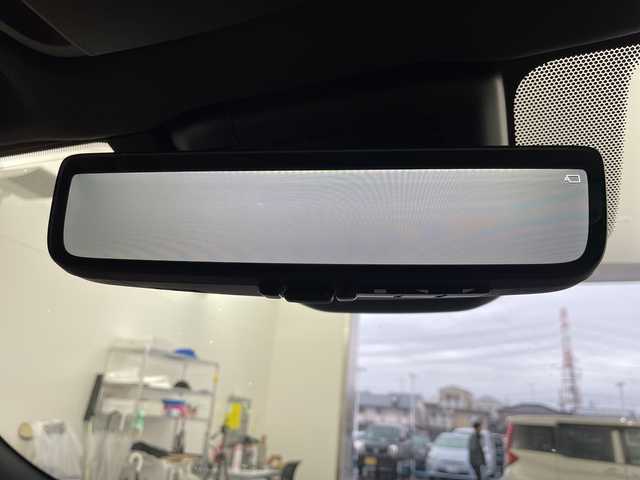 トヨタ クラウン スポーツ Z 岐阜県 2024(令6)年 2万km グレー ４WD/パノラマルーフ/純正12.3インチディスプレイオーディオ/（FM/AM/フルセグ/Bluetooth/AppleCarPlay）/全方位カメラ/デジタルインナーミラー/前席シートヒーター/エアシート/メモリ付きパワーシート/ナビ連動ドライブレコーダー/ワイヤレス充電/レーダークルーズコントロール/カラーヘッドアップディスプレイ/100V/1500W/ビルトインETC２．０/スマートキー/スペアキー