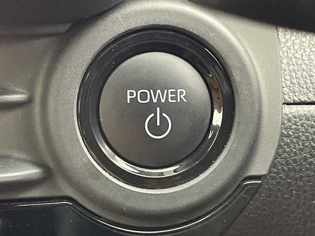 トヨタ クラウン スポーツ Z 岐阜県 2024(令6)年 2万km グレー ４WD/パノラマルーフ/純正12.3インチディスプレイオーディオ/（FM/AM/フルセグ/Bluetooth/AppleCarPlay）/全方位カメラ/デジタルインナーミラー/前席シートヒーター/エアシート/メモリ付きパワーシート/ナビ連動ドライブレコーダー/ワイヤレス充電/レーダークルーズコントロール/カラーヘッドアップディスプレイ/100V/1500W/ビルトインETC２．０/スマートキー/スペアキー