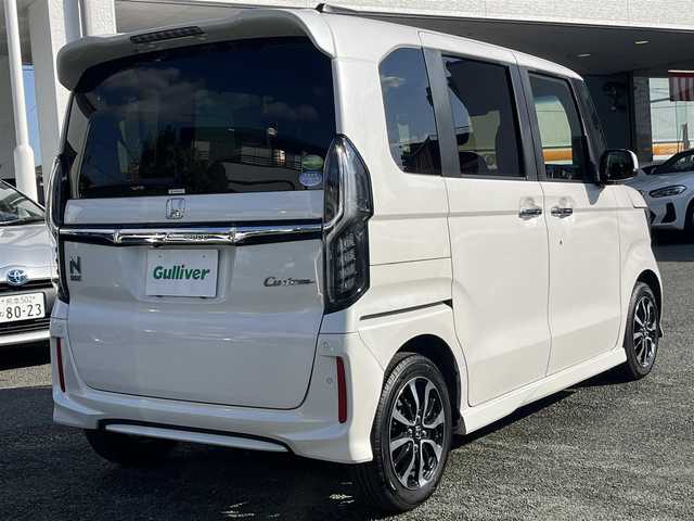 ホンダ Ｎ ＢＯＸ カスタム G L ホンダセンシング 熊本県 2018(平30)年 3.9万km プラチナホワイトパール 純正ナビ（VXM-184VFi）/【フルセグTV/CD/DVD/Bluetooth/ラジオ】/バックカメラ/前シーケンシャルウィンカー/前後ドライブレコーダー（ZDR-015）/片側パワースライドドア/レーダークルーズコントロール/衝突軽減ブレーキ/先行車発進お知らせ機能/レーンキープアシスト/標識認識機能/障害物センサー/ECON/ビルトインETC/純正14インチAW/オートライト/フォグランプ/LEDヘッドライト/ステアリングスイッチ/純正フロアマット/保証書/取扱説明書